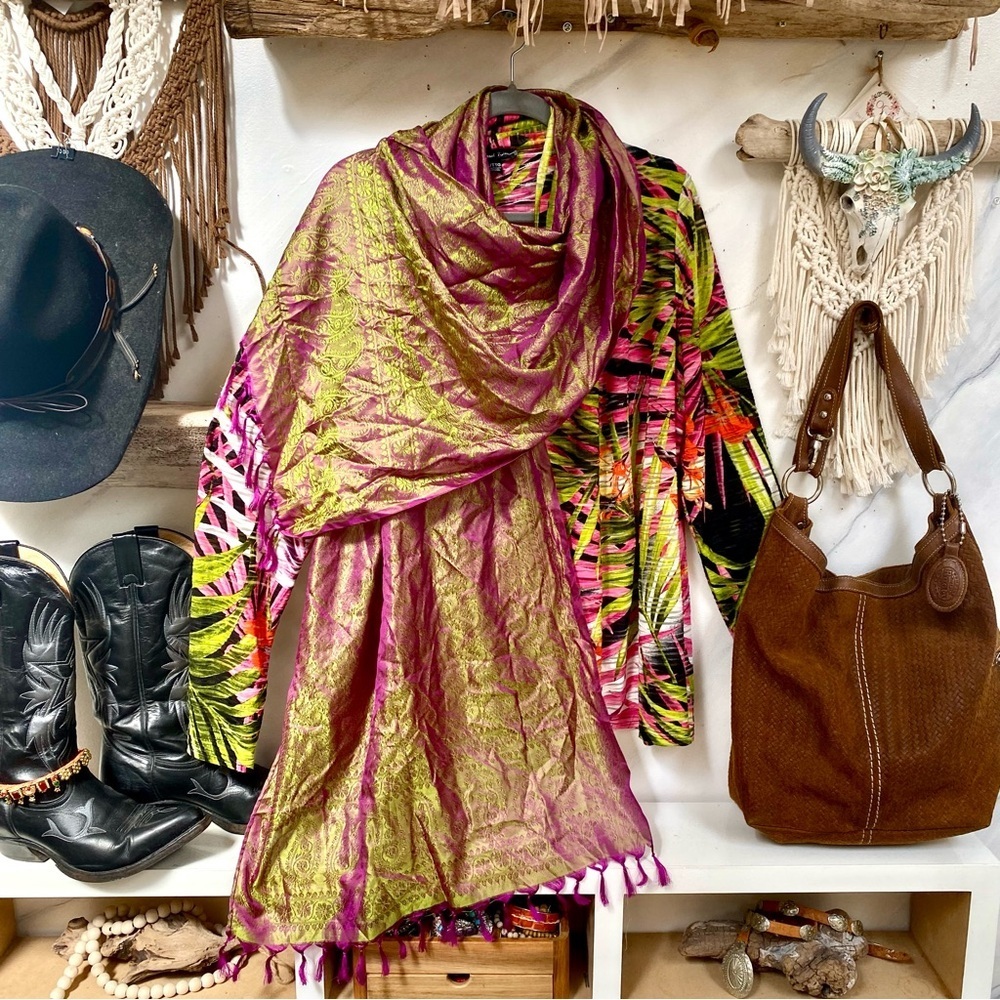 RARE SILK Iridescent changeable SCARF/Wrap w enchanting Gypsy vibe